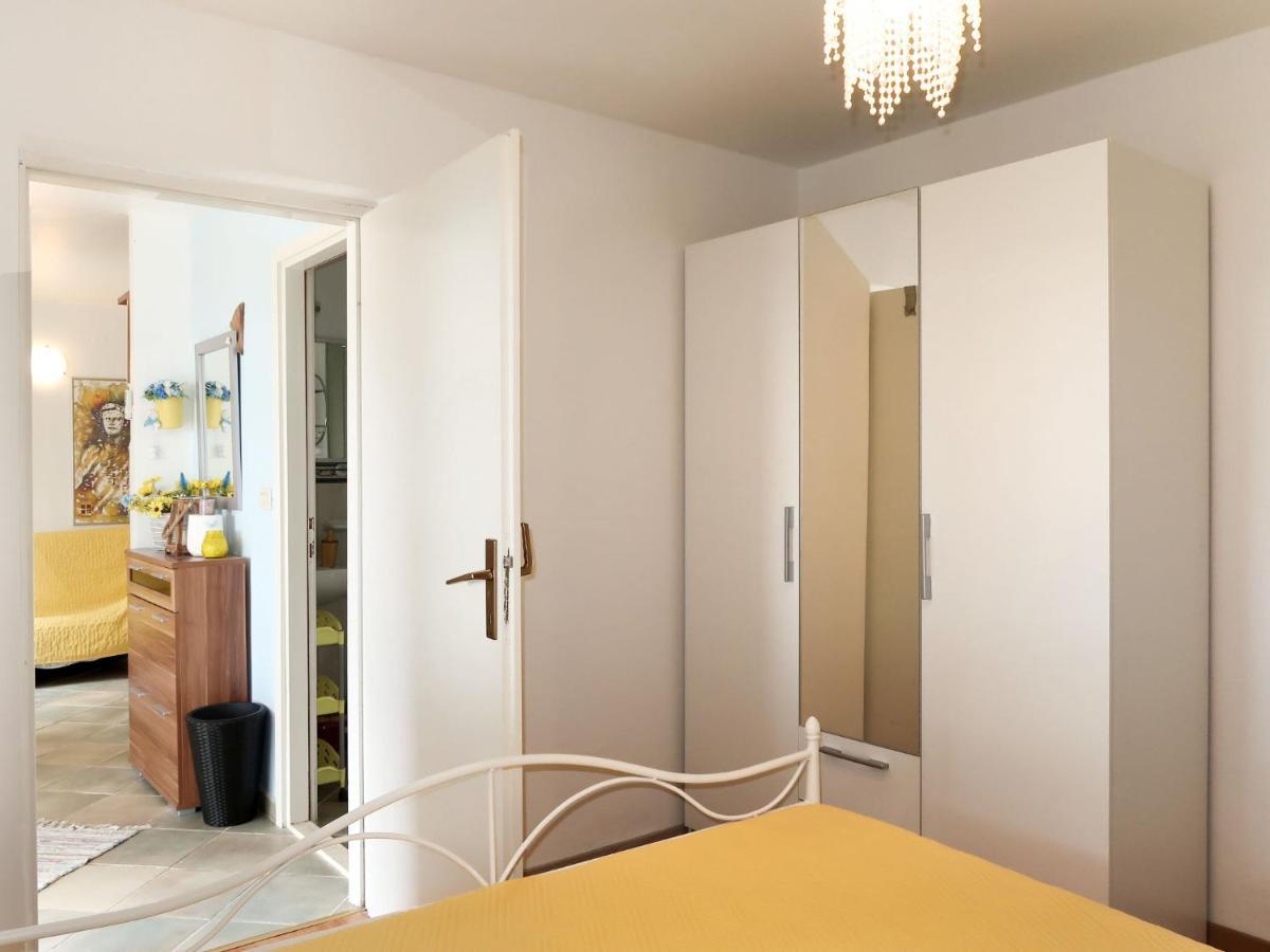 Holiday Home Garden Apartment - Brc650 By Interhome Сумартин Экстерьер фото