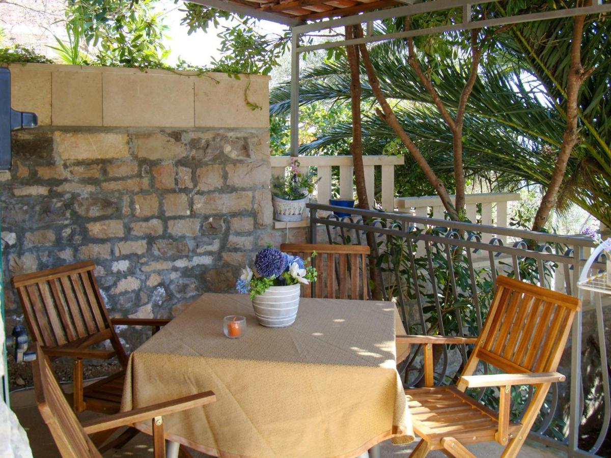 Holiday Home Garden Apartment - Brc650 By Interhome Сумартин Экстерьер фото